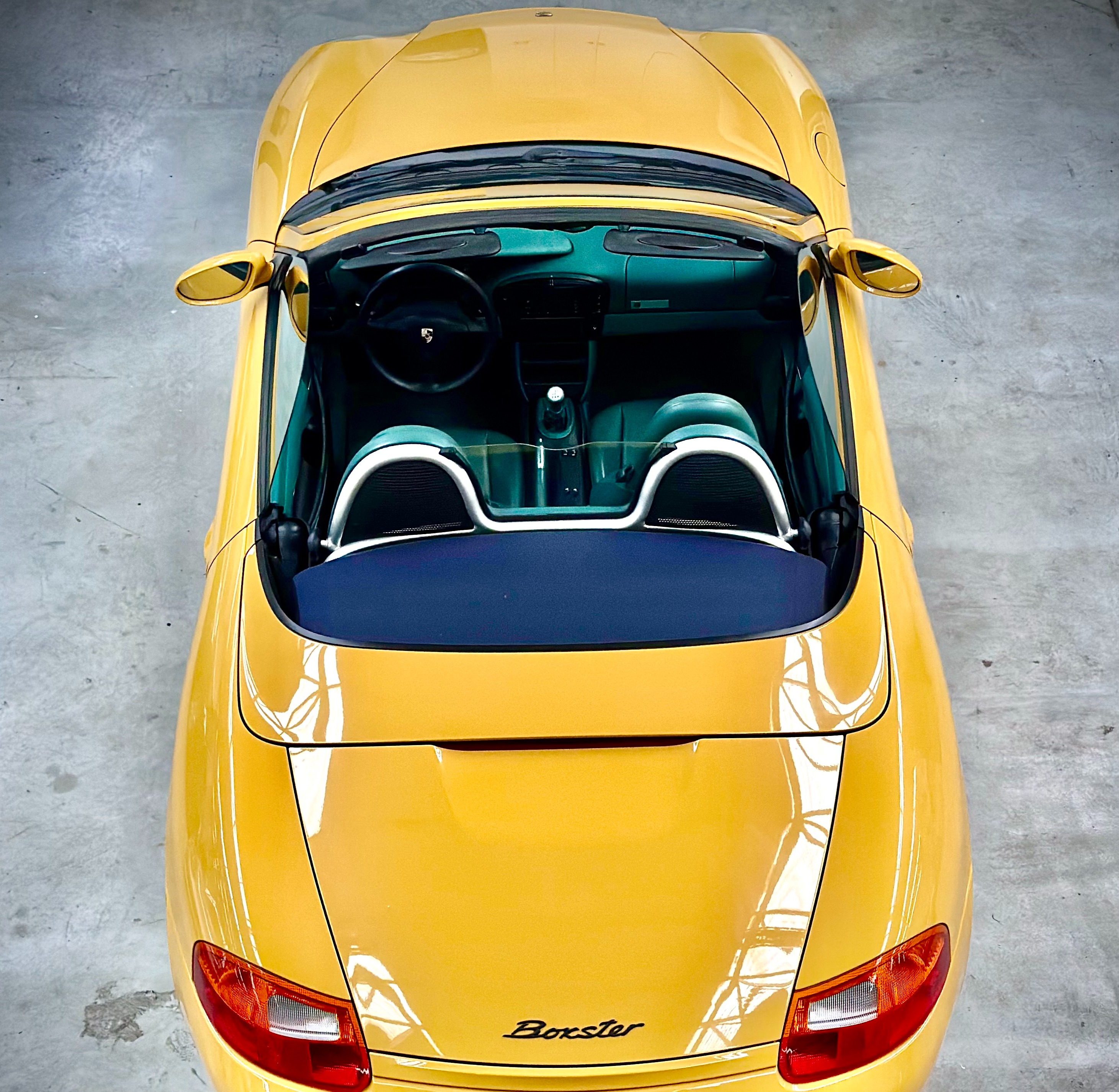 Gallery gallery_images_4_6_1779643485451771095.jpg  | Carrera Sport Classics